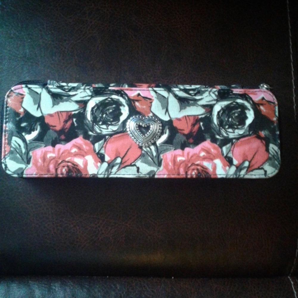 Travel jewelry case